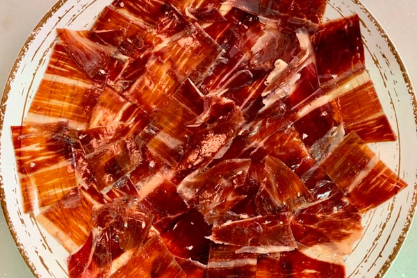 Restaurante El Patio | Restaurante en Las Rozas | Jamón ibérico de bellota cortado a cuchillo