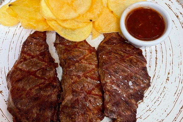 Restaurante El Patio | Restaurante en Las Rozas | Presa ibérica a la plancha con patatas